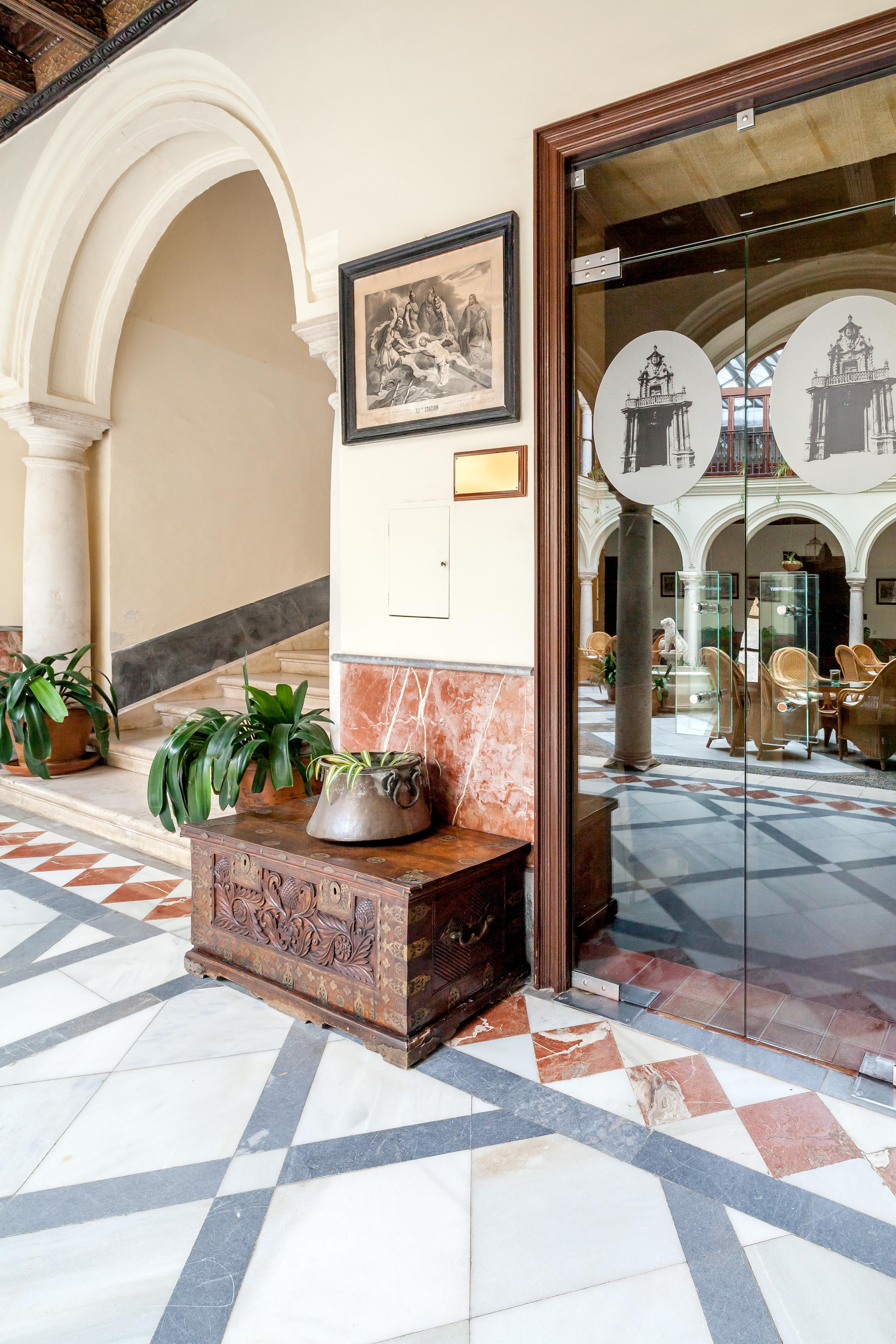 Palacio Marques De La Gomera Осуна Экстерьер фото